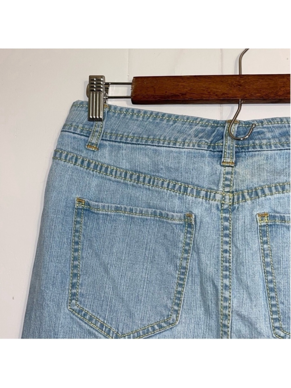 Tommy Hilfiger Y2K Low Rise Lace Trim Denim Mini Skirt Size 4 - Picture 6 of 12